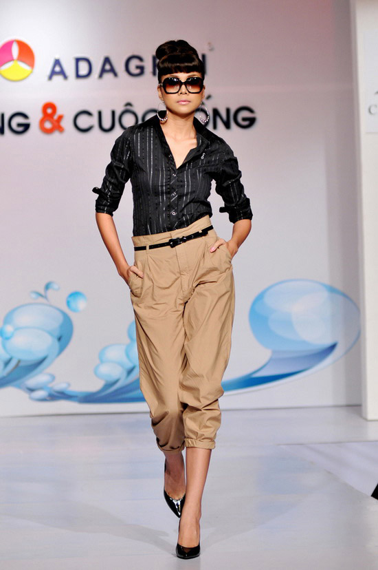 Tư vấn thời trang: Mặc jean... rách đến công sở, nên chăng?, Thời trang, jean, jean rách, jean mài, jean loang, jean công sở