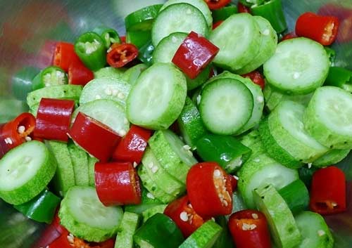 Dưa chuột muối vừa dễ làm vừa tiết kiệm - 3