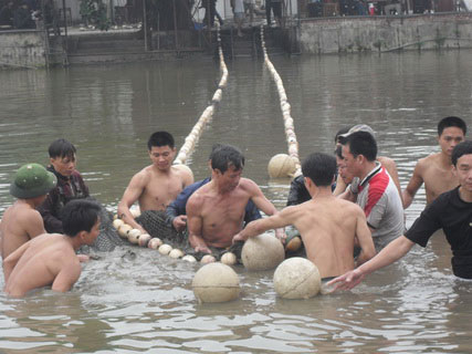 Chùm ảnh: Diễn tập nước rút bắt Cụ Rùa - 2
