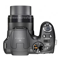 Sở hữu máy ảnh siêu zoom Fujifilm S1800 giá siêu rẻ 4.149.000vnđ