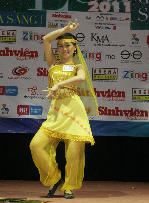 Ấn tượng năng khiếu của các thí sinh Facelook 2011, Bạn trẻ - Cuộc sống, Facelook 2011, guong mat sinh vien, hoa khoi sinh vien, sinh vien viet nam, gioi tre