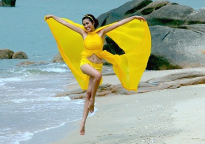 Sao Việt khoe dáng nóng bỏng với bikini, Ca nhạc - MTV, sao viet, ho ngoc ha, phi thanh van, elly hatran, tang thanh ha, thuy tien