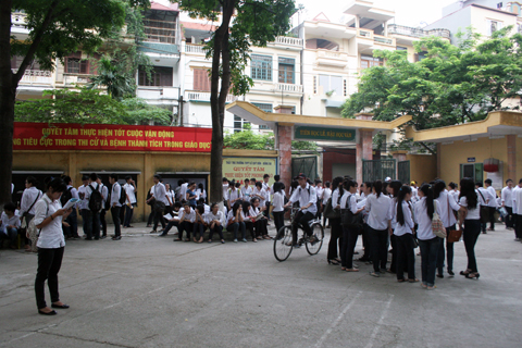Những hình ảnh đầu tiên kỳ thi tốt nghiệp THPT - 2