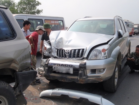 6 ô tô đâm nhau liên hoàn trên đường cao tốc - 2