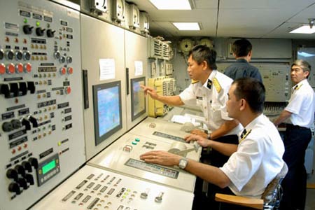 Hải quân Việt Nam luyện tập bắn đạn thật - 8