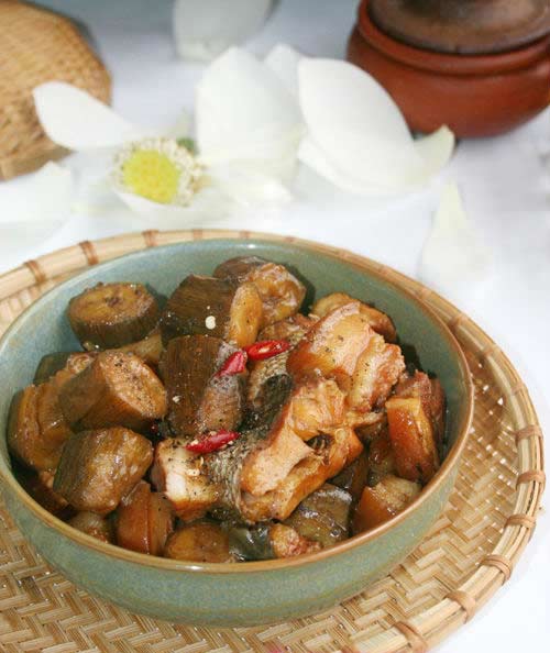 Cá kho chuối xanh - món ngon dân dã - 9