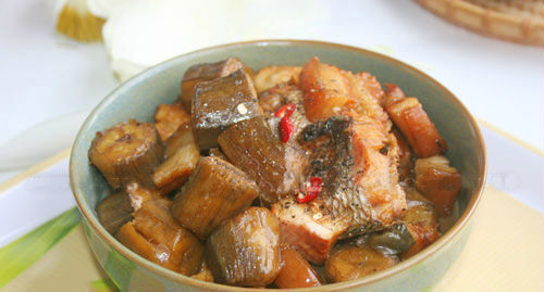 Cá kho chuối xanh - món ngon dân dã - 10