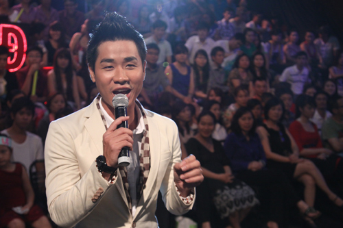 Chồng Mỹ Lệ đến cổ vũ cho vợ, Ca nhạc - MTV, My Le, Hop ca tranh tai 2012, hợp ca tranh tài, hop ca tranh tai, Phan Dinh Tung, Khanh Linh, Duc Tuan, Nguyen Khang, Ca si, Doi hop ca