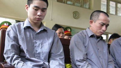 Lê Văn Luyện và nét mặt lo âu, An ninh Xã hội, Le Van Luyen, xet xu Le Van Luyen, sat thu Le Van Luyen, giet nguoi cuop tiem vang o Bac Giang, tin tuc, bao, bao an ninh, bao cong an