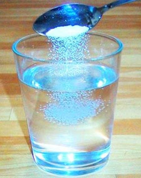 Mẹo chữa viêm họng tại nhà, Tai - Mũi - Họng, Sức khỏe đời sống, Viem hong, nuoc muoi, uong nuoc, tra nong, khang sinh, suc khoe, bao.