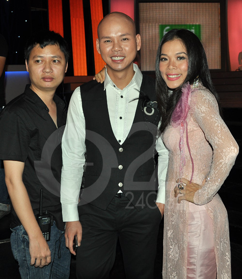 Đức Tuấn đỏ mắt chia tay đội Khánh Linh, Ca nhạc - MTV, Hop ca tranh tai, Hop ca tranh tai 2012, hợp ca tranh tài, Duc Tuan, Ngoc Anh, Khanh Linh, My Le, Phan Dinh Tung, ca si, am nhac, ca nhac, doi choi