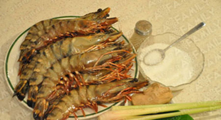 Tôm hấp lá sả làm nhanh không ngờ - 1