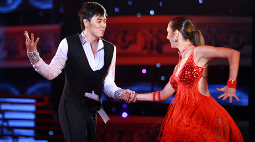 Nhảy Jive và Tango, ai sẽ bị loại?, Ca nhạc - MTV, Buoc nhay hoan vu, BNHV, Buoc nhay hoan vu 2012, Minh Hang, Van Trang, Hoang My, Tuan Tu, Jive, Tango, Rumba, quickstep, thi sinh, bị loai, quan quan, cuoc thi, khieu vu, dieu nhay