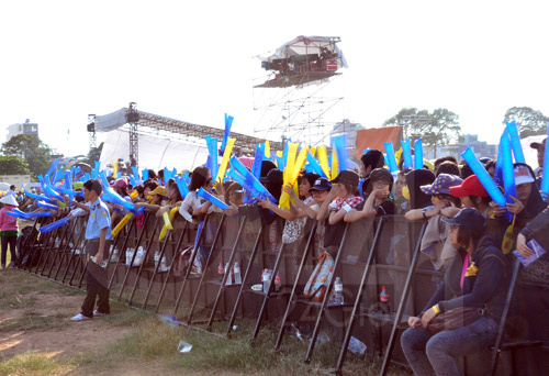 Trực tuyến Đại nhạc hội SoundFest, Ca nhạc - MTV, Big Bang, Big Bang den Viet Nam, dai nhac hoi SoundFest, Buc Tuong, Tien Dat, ca si, tin tuc