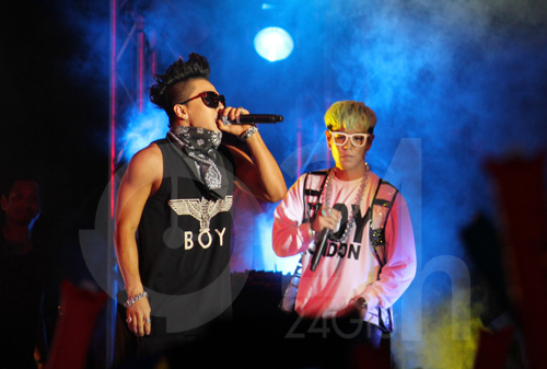 Big Bang nghẹt thở trong vòng vây fan Việt, Ca nhạc - MTV, Big Bang, Big Bang den Viet Nam, SoudFest, dai nhac hoi, sao ngoai, ca si, tin tuc