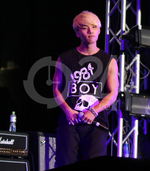 Big Bang nghẹt thở trong vòng vây fan Việt, Ca nhạc - MTV, Big Bang, Big Bang den Viet Nam, SoudFest, dai nhac hoi, sao ngoai, ca si, tin tuc