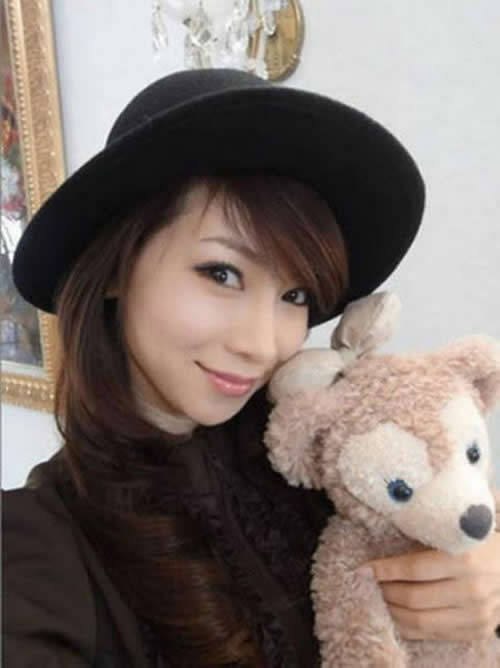 Vì sao bà mẹ 43 tuổi trẻ như 20 tuổi? - 2
