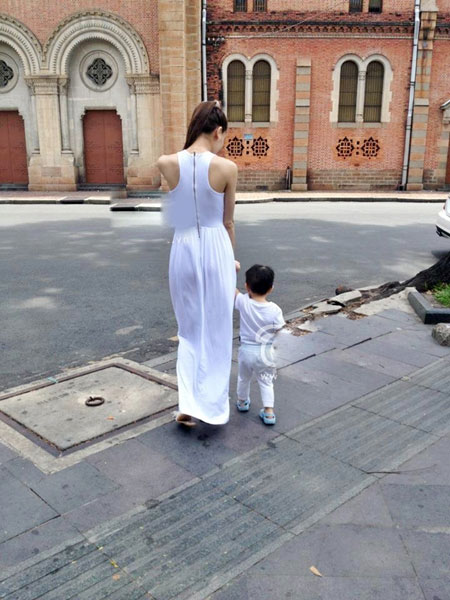 Cường đô la khoe ảnh cận mặt vợ con - 2