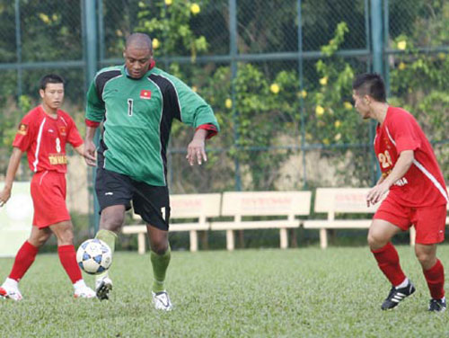 Nếu Huỳnh Kesley nhận Quả bóng vàng, Bóng đá, qua bong vang viet nam, qua bong vang, huynh kesley, nguyen hoang helio, cau thu nhap tich, bong da, bong da 24h, ket qua bong da, bao bong da