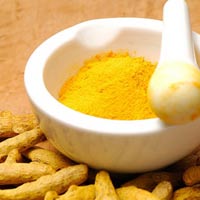 Bột nghệ giúp giảm cơn đau tim
