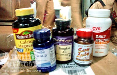 "Kho" thuốc kích dục "lậu" trên xe Innova, Tệ nạn xã hội, An ninh Xã hội, thuoc kich duc, kich duc, vu an, vu, buon lau, bao