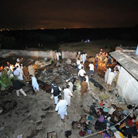 Máy bay rơi ở Pakistan, 122 người thiệt mạng