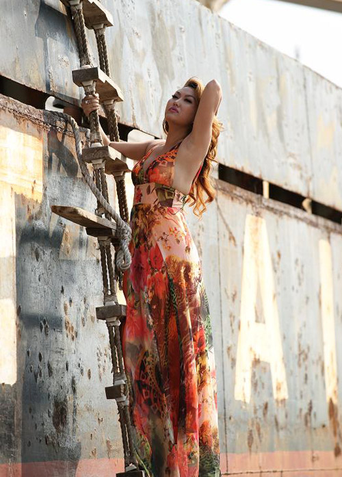 Phi Thanh Vân leo trèo trên bến tàu, Ca nhạc - MTV, Phi thanh van, MV moi, video clip ca nhac, Loi cuoi cho anh, tham hoa nhac viet, da nau, hat nhep