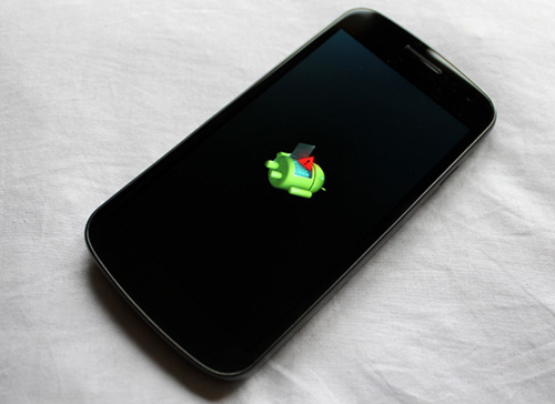 Hạ giá Nexus Galaxy vì Galaxy S3: Hợp tình hợp lý - 1