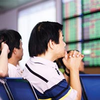 Phiên chiều 26/4: Bluechip đè thị trường