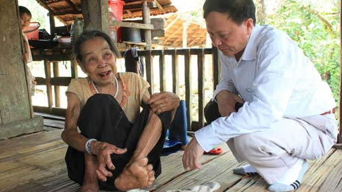 Đoàn đến đoàn về, bệnh “lạ” vẫn tăng - 1
