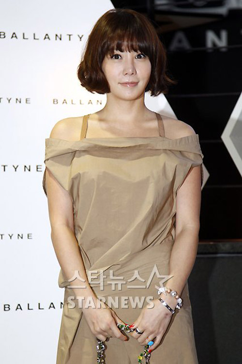 Bae Yong Joon xuất hiện cùng Kim Hye Soo, Ngôi sao điện ảnh, Phim, sao han, bae yong joon, kim hye soo, go so young, cha seung won, kim min hee, lee hye young, giai tri han, tin tuc