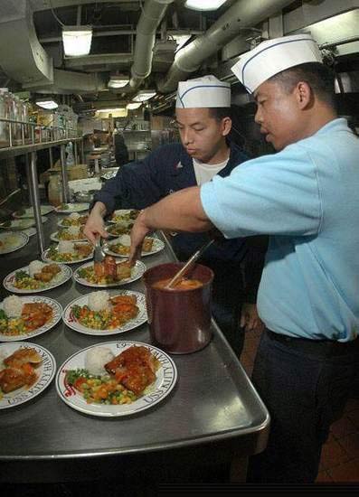 Tiết lộ về bếp ăn trên tàu sân bay Mỹ, Ẩm thực, am thuc, phong an, thuy thu, mon ngon, bep an, mon ngon de lam, mien phi, bao