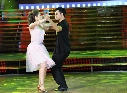 Bước nhảy 6: Đêm thăng hoa và sexy, Ca nhạc - MTV, Buoc nhay hoan vu 2012, Minh Hang, Minh Quan, Phuong Thanh, Van Trang, Nam Thanh, Huynh Dong, Anh Thu, ca si, ban giam khao, dien vien