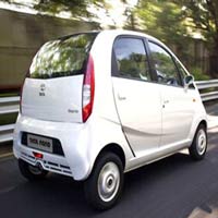 Những mẫu ô tô gây sốt bán giá dưới 100 triệu đồng