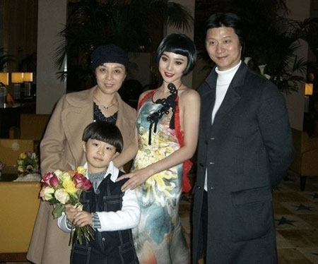 Những bà mẹ "lắm chiêu" của sao Hoa, Phim, chuong tu di,trieu vy,pham bang bang,huynh hieu minh,chau kiet luan,ly tieu lo,phan vy ba,lam chi linh,la chi tuong,ngoi sao dien anh hoa ngu,dien vien trung quoc,ngoi sao dien anh trung quoc,tin tuc