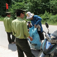 Quân đội, công an tiến vào rừng Phong Nha