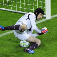 Petr Cech tiết lộ bí kíp bắt 11m