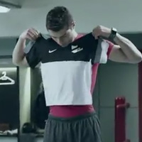 Video: Mải chọn áo, CR7 lỡ trận đấu