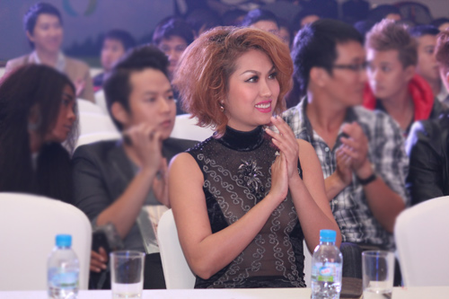 Cao Thái Sơn rạng rỡ mừng Vy Oanh, Ca nhạc - MTV, Vy Oanh, Cao Thai Son, Thanh Thao, Thuy Anh, album, hop bao, ca si, tin tuc