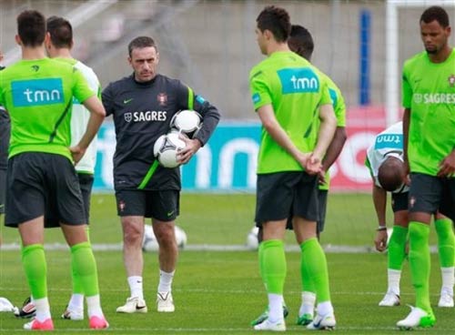 Đường tới Euro 2012 – Bồ Đào Nha: Thách thức số phận, Bóng đá, Bo dao nha, Ronaldo, duong toi euro, brazil chau au, ba lan va ukraina, nani, bong da, bong da 24h, ket qua bong da, bao bong da, euro 2012, lich thi dau euro, lich thi dau euro 2012, lich euro, lich dau euro, lich euro 2012