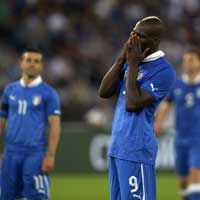 ĐT Italia: Tâm trí đâu mà đá?