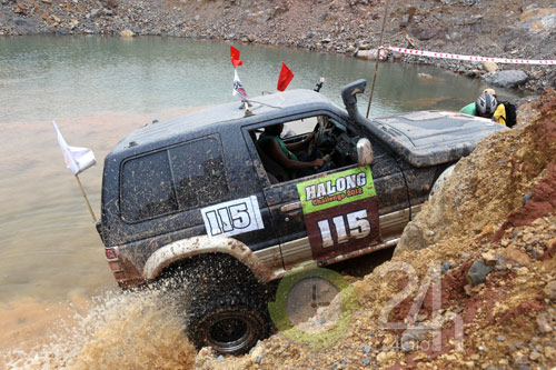 Khanh "cá mè" vô địch Hạ Long Challenge 2012, Các môn thể thao khác, Thể thao, Offroad, CLB Offroad Ha Noi, Ha Long Challenge 2012, nha vo dich, dua xe, dua xe dia hinh, o to, xe may, CLB Offroad, xe dua, dua xe o to