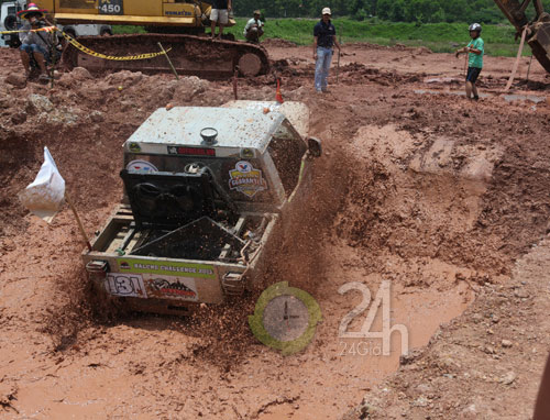 Khanh "cá mè" vô địch Hạ Long Challenge 2012, Các môn thể thao khác, Thể thao, Offroad, CLB Offroad Ha Noi, Ha Long Challenge 2012, nha vo dich, dua xe, dua xe dia hinh, o to, xe may, CLB Offroad, xe dua, dua xe o to