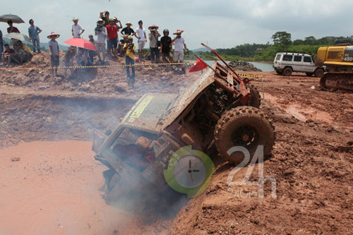 Khanh "cá mè" vô địch Hạ Long Challenge 2012, Các môn thể thao khác, Thể thao, Offroad, CLB Offroad Ha Noi, Ha Long Challenge 2012, nha vo dich, dua xe, dua xe dia hinh, o to, xe may, CLB Offroad, xe dua, dua xe o to