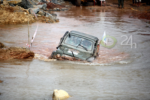 Khanh "cá mè" vô địch Hạ Long Challenge 2012, Các môn thể thao khác, Thể thao, Offroad, CLB Offroad Ha Noi, Ha Long Challenge 2012, nha vo dich, dua xe, dua xe dia hinh, o to, xe may, CLB Offroad, xe dua, dua xe o to