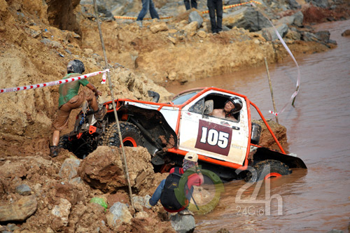 Khanh "cá mè" vô địch Hạ Long Challenge 2012, Các môn thể thao khác, Thể thao, Offroad, CLB Offroad Ha Noi, Ha Long Challenge 2012, nha vo dich, dua xe, dua xe dia hinh, o to, xe may, CLB Offroad, xe dua, dua xe o to