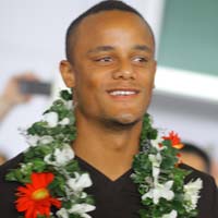 Kompany đã đến Việt Nam