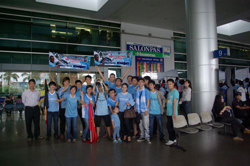 Kompany đã đến Việt Nam, Bóng đá Ngoại hạng Anh, Bóng đá, Kompany sang viet nam, vincent kompany, kompany, man city, bong da anh, premier league, ngoai hang anh, bong da, bong da 24h, ket qua bong da, bao bong da