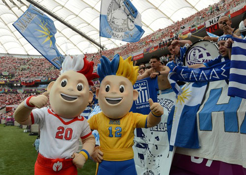 Video: Ấn tượng lễ khai mạc Euro 2012, Video bóng đá hot, Bóng đá, video khai mac euro 2012, video euro 2012, euro 2012, euro, lich thi dau euro 2012, lich euro 2012, ba lan, bong da, bao bong da, ket qua bong da, bong da 24h, lich thi dau bong da