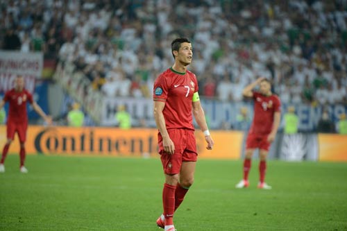 Ronaldo – Persie: Chung một nỗi niềm, Euro 2012, ronaldo - persie, cristiano ronaldo, van persie, bo dao nha, ha lan, euro, euro 2012, lich thi dau euro 2012, lich thi dau euro, lich euro 2012, bong da, bong da 24h, bao bong da, ket qua bong da